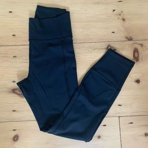 LULULEMON invigorate leggings size 4